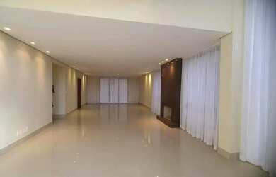 Imagem 5: Casa para locação, 4 quartos, 2 suítes e 2 semi, DCE, quintal, ótimo acabamento, linda vis