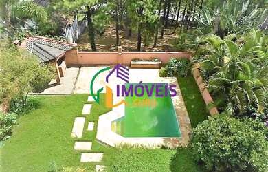 Imagem: A casa em condomínio possui 4 Dormitórios, 5 Banheiros, 4