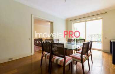 Imagem 8: Um Lindenberg de 494 m2 com ares de casa no coração dos jardins