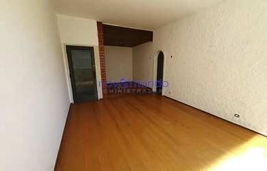 Imagem 4: EXCELENTE APARTAMENTO TRÊS QUARTOS, COM SUÍTE E VAGA DE GARAGEM NA TIJUCA