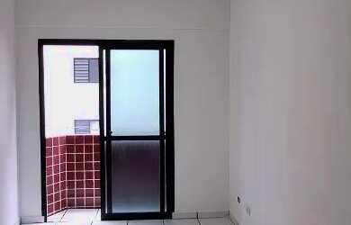 Imagem: O apartamento possui 1 Dormitório, 1 Banheiro, 1 Vaga na garagem