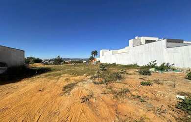 Imagem: O terreno possui 292m² de Área, Imóvel novo e está localizado