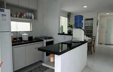 Imagem: A casa em condomínio possui 4 Dormitórios, 4 Banheiros, 4