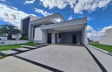 Imagem: A casa em condomínio possui 3 Dormitórios, 2 Banheiros, 2