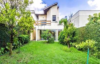 Imagem: Casa Térrea na Vila Romana com gramado, ensolarada e segura