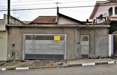 Imagem: A casa possui 3 Dormitórios, 4 Banheiros, 4 Vagas na garagem