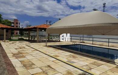 Imagem: O apartamento possui 1 Dormitório, 1 Banheiro, 1 Vaga na garagem