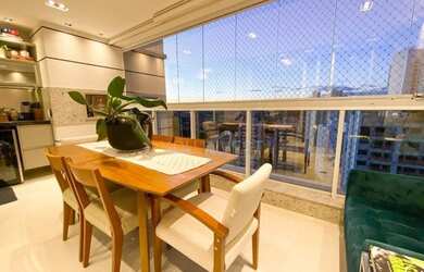 Imagem: O apartamento possui 3 Dormitórios, 4 Banheiros, 2 Vagas na