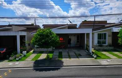 Imagem: A casa em condomínio possui 3 Dormitórios, 4 Banheiros, 3