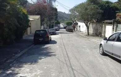 Imagem 4: Excelente casa de 3 quartos em rua tranquila em Maria Paula. Tratar com...