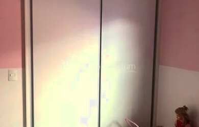 Imagem: A casa possui 4 Dormitórios, 3 Banheiros, 4 Vagas na garagem