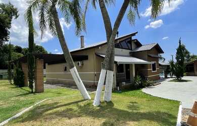 Imagem 10: Casa de alto padrão. 4 Dormitórios