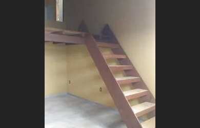 Imagem: A casa possui 1 Dormitório, 1 Banheiro e está localizado