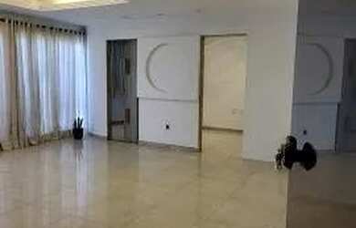 Imagem: A casa possui 3 Dormitórios, 2 Banheiros, 1 Vaga na garagem