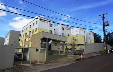 Imagem: O apartamento possui 3 Dormitórios, 1 Banheiro, 1 Vaga na garagem