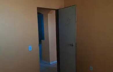 Imagem: A casa possui 4 Dormitórios, 4 Banheiros, 2 Vagas na garagem