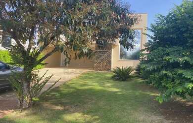 Imagem: A casa em condomínio possui 3 Dormitórios, 4 Banheiros, 4