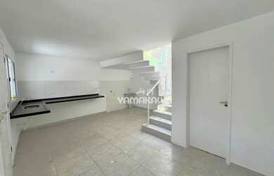 Imagem: A casa possui 2 Dormitórios, 3 Banheiros, 2 Vagas na garagem