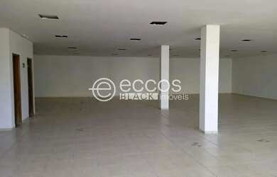 Imagem: O depósito possui 235m² de Área e está localizado em Nossa