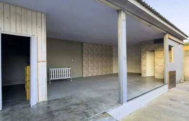 Imagem 13: Casa Madeira , com 4 quartos e 1 banheiros à Venda, 242 m² em Criciúma/SC