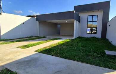 Imagem: A casa em condomínio possui 3 Dormitórios, 2 Banheiros, 2