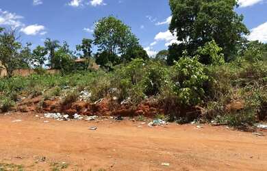 Imagem: O terreno possui 403m² de Área e está localizado em Rosa