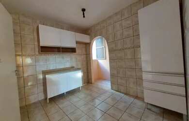 Imagem 12: 3/4 , 2 suites 1 andar em rua Publica