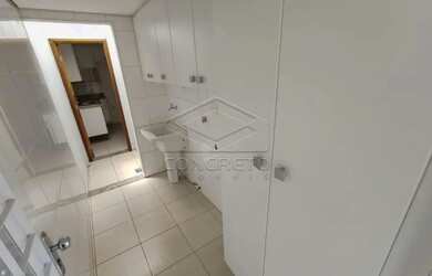 Imagem 10: Casa Residência em Jaú. Varanda, Área de serviço, 12m² de Áreae3...