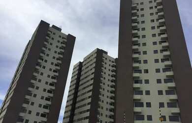 Imagem: O apartamento possui 2 Dormitórios, 1 Banheiro, 1 Vaga na garagem