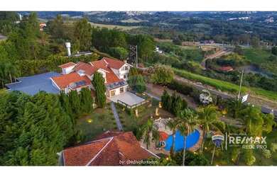 Imagem 8: Casa Comercial no Campo em Estilo Europeu - Clube Particular