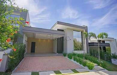 Imagem: A casa em condomínio possui 3 Dormitórios, 4 Banheiros, 4