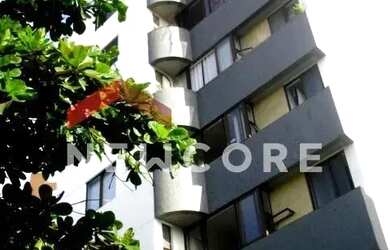 Imagem: O apartamento possui 2 Dormitórios, 2 Banheiros, 2 Vagas na