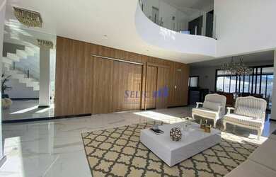 Imagem: A casa em condomínio possui 3 Dormitórios, 5 Banheiros, 4