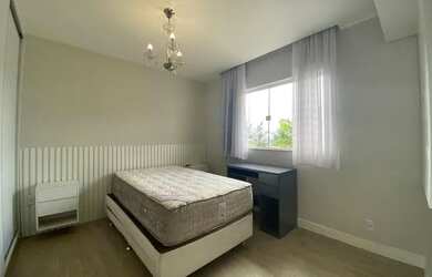 Imagem 15: Casa de condomínio para aluguel e venda possui 270 metros quadrados com 5 quartos