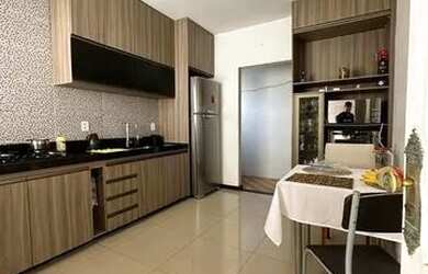 Imagem: A casa possui 3 Dormitórios, 2 Banheiros, 2 Vagas na garagem