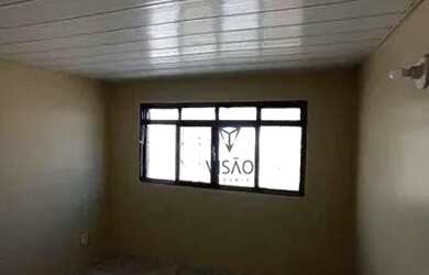 Imagem: A casa possui 3 Dormitórios, 1 Banheiro, 1 Vaga na garagem