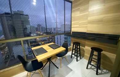 Imagem: O apartamento possui 1 Dormitório, 1 Banheiro, 1 Vaga na garagem