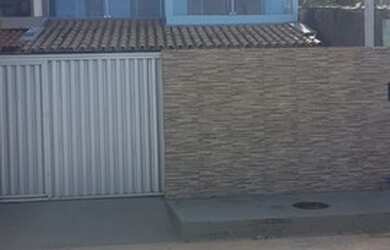 Imagem: A casa possui 4 Dormitórios, 3 Banheiros e está localizado