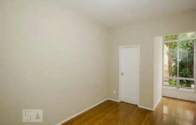 Imagem: O apartamento possui 2 Dormitórios, 1 Banheiro e 75m² de Área