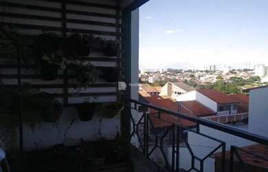 Imagem: O apartamento possui 2 Dormitórios, 1 Banheiro, 2 Vagas na