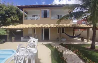 Imagem: A casa em condomínio possui 5 Dormitórios, 5 Banheiros, 5