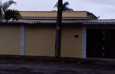 Imagem 1: Venda de casa. Piscina, Churrasqueira, 411m² de Áreae4 Vagas na garagem