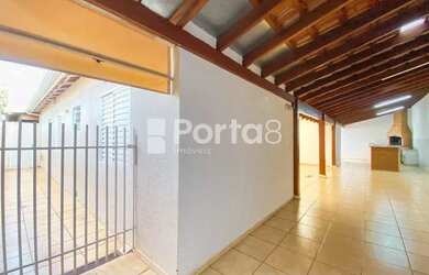 Imagem 7: Condomínio Maria Stella Imóvel espaçoso, com 5 quartos e área de lazer...