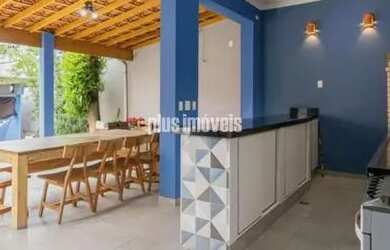 Imagem: A casa possui 3 Dormitórios, 5 Banheiros, 5 Vagas na garagem