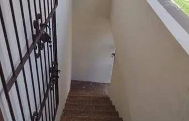 Imagem: A casa possui 2 Dormitórios, 1 Banheiro e está localizado