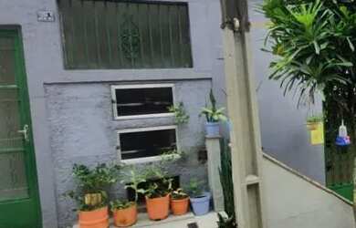 Imagem: A casa possui 2 Dormitórios, 1 Banheiro e 50m² de Área e