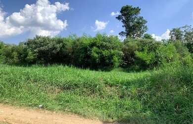Imagem: O terreno possui 400m² de Área e está localizado em Centro