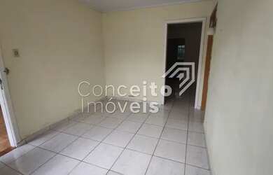 Imagem: A casa possui 2 Dormitórios, 2 Banheiros, 2 Vagas na garagem