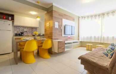 Imagem: O apartamento possui 2 Dormitórios, 1 Banheiro, 1 Vaga na garagem