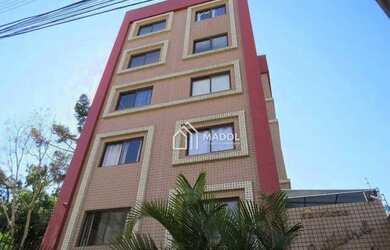 Imagem: O apartamento possui 1 Dormitório, 1 Banheiro, 1 Vaga na garagem